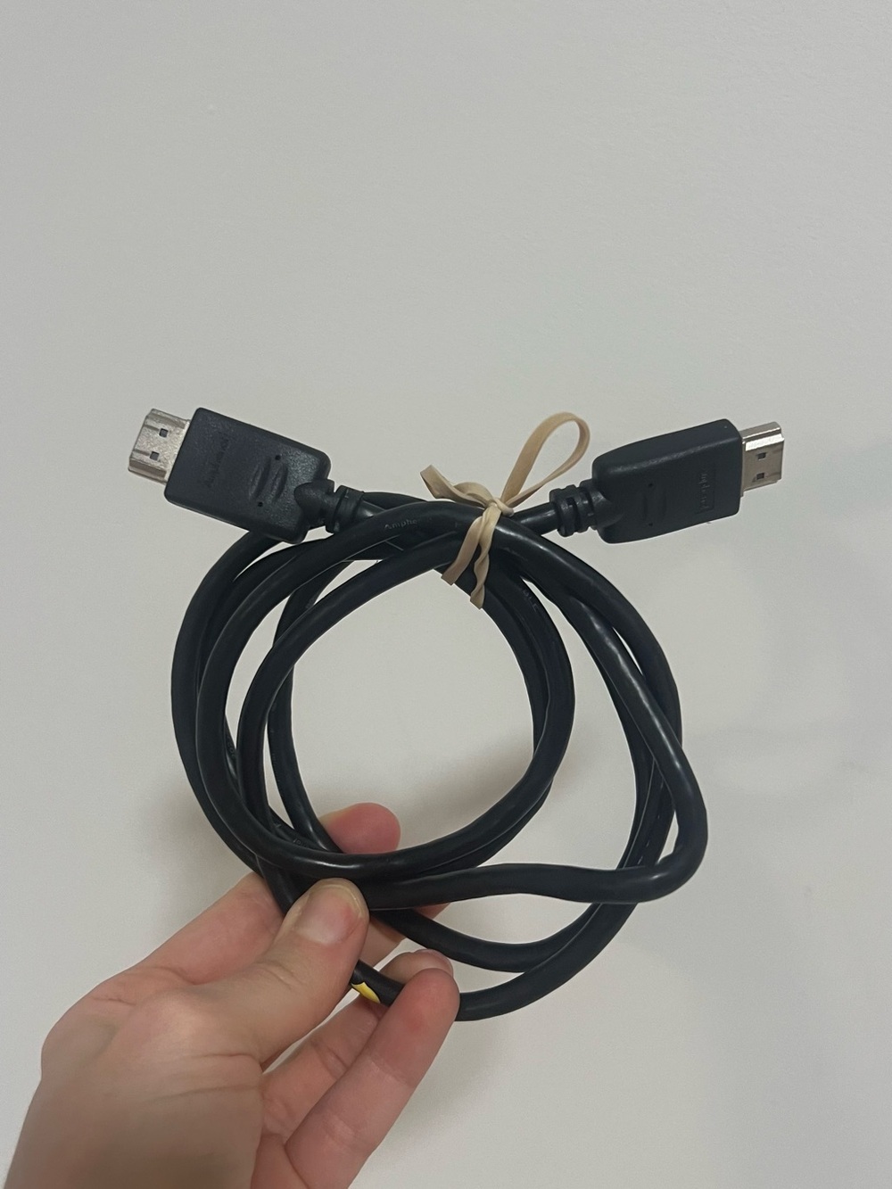 5 foot HDMI to HDMI black cord - Picture 2 of 4